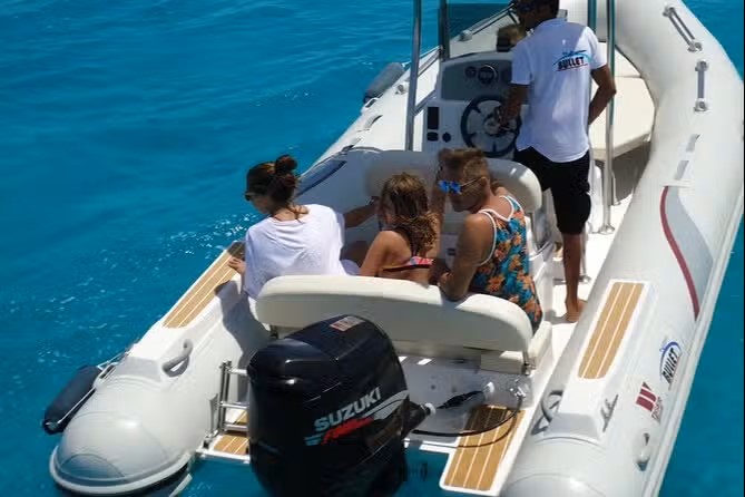 Excursión a Orange Bay en lancha rápida